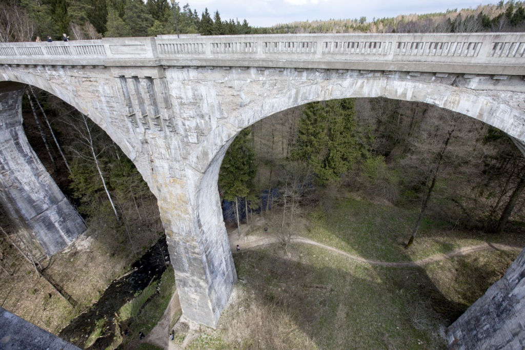 Stańczyki - Zabytkowe mosty w Stańczykach (wys. 36 m)