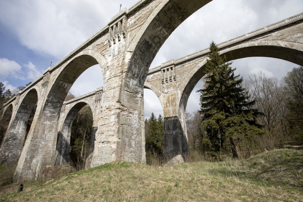 Stańczyki - Zabytkowe mosty w Stańczykach (wys. 36 m)